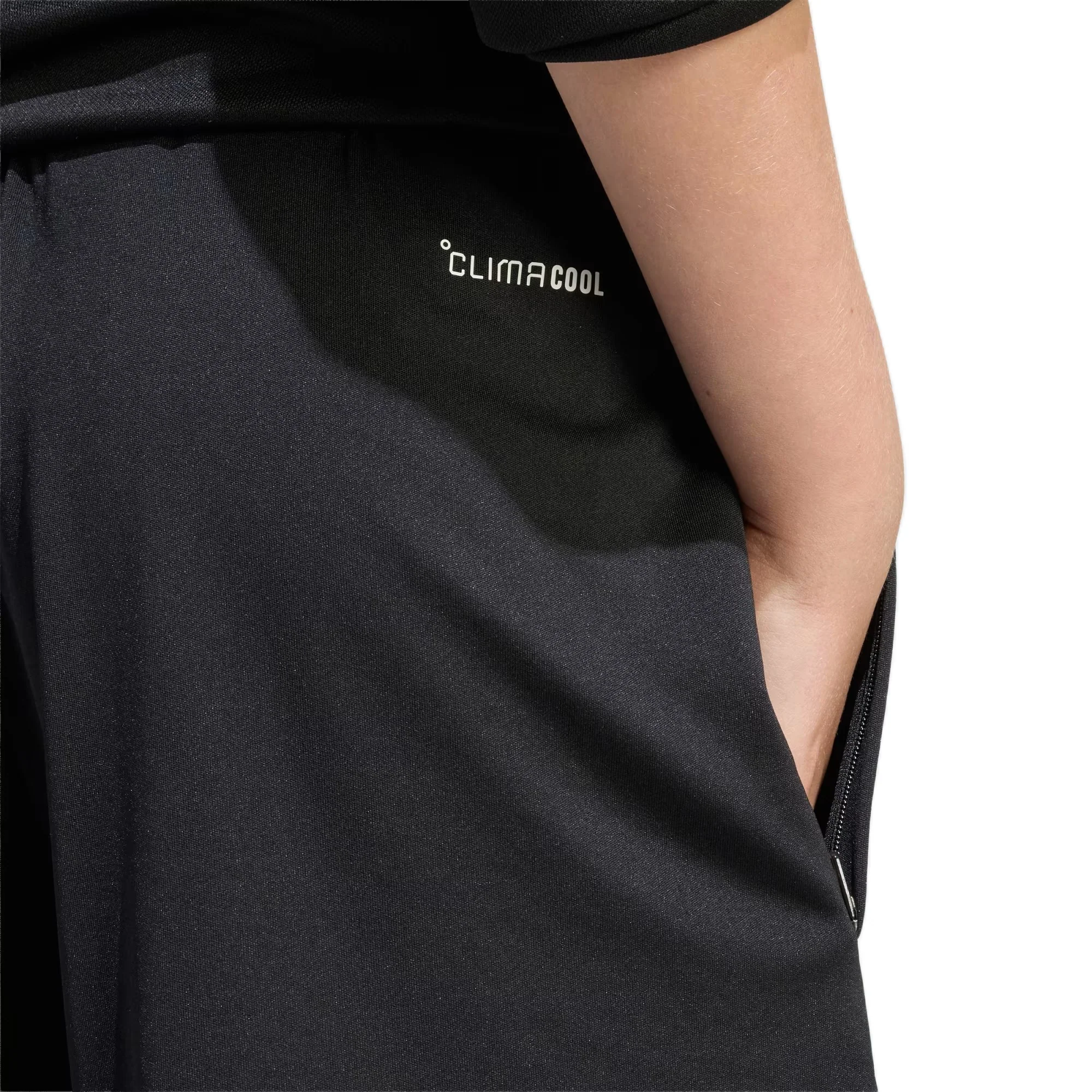 Adidas Ent26 Tr Shoy Football Short For Boys - Image 3