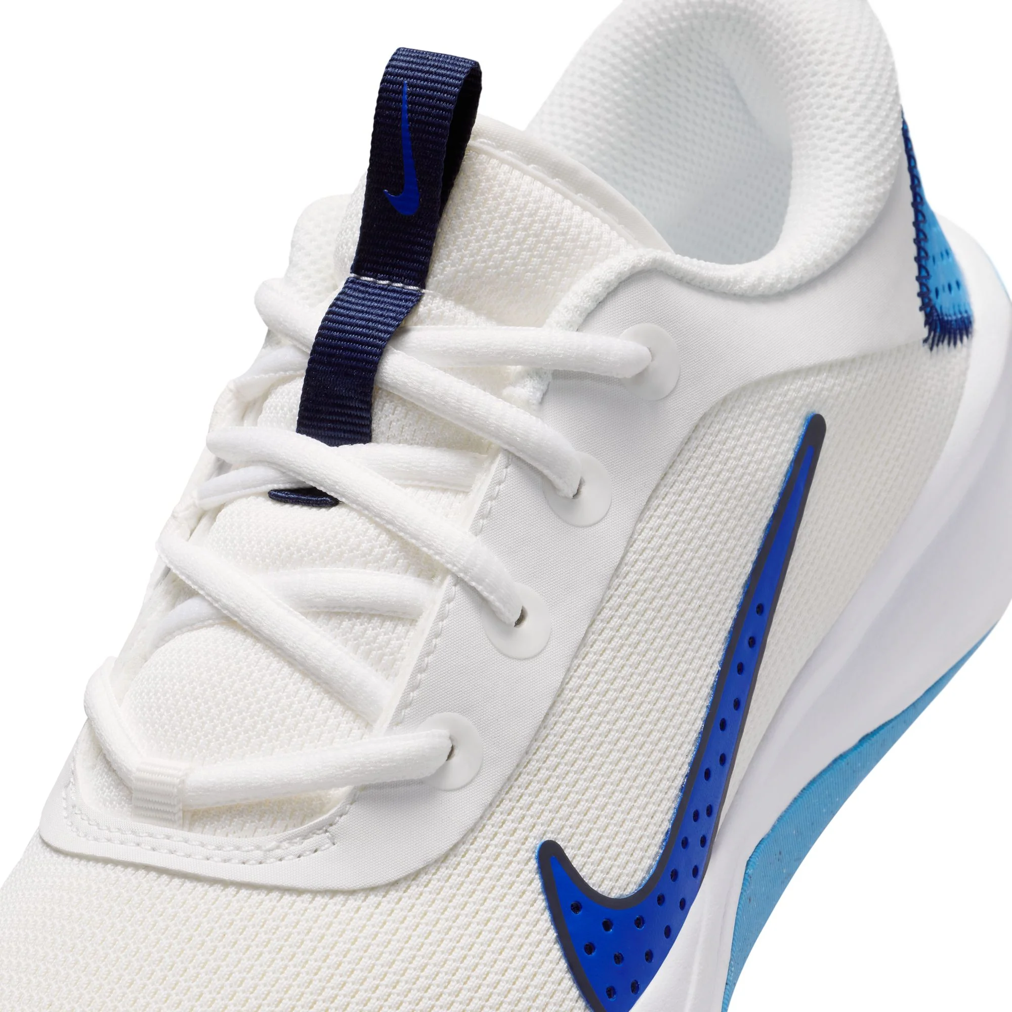 Nike Omni Multi-Court Running Shoes For Boys, White&Navy - Image 8