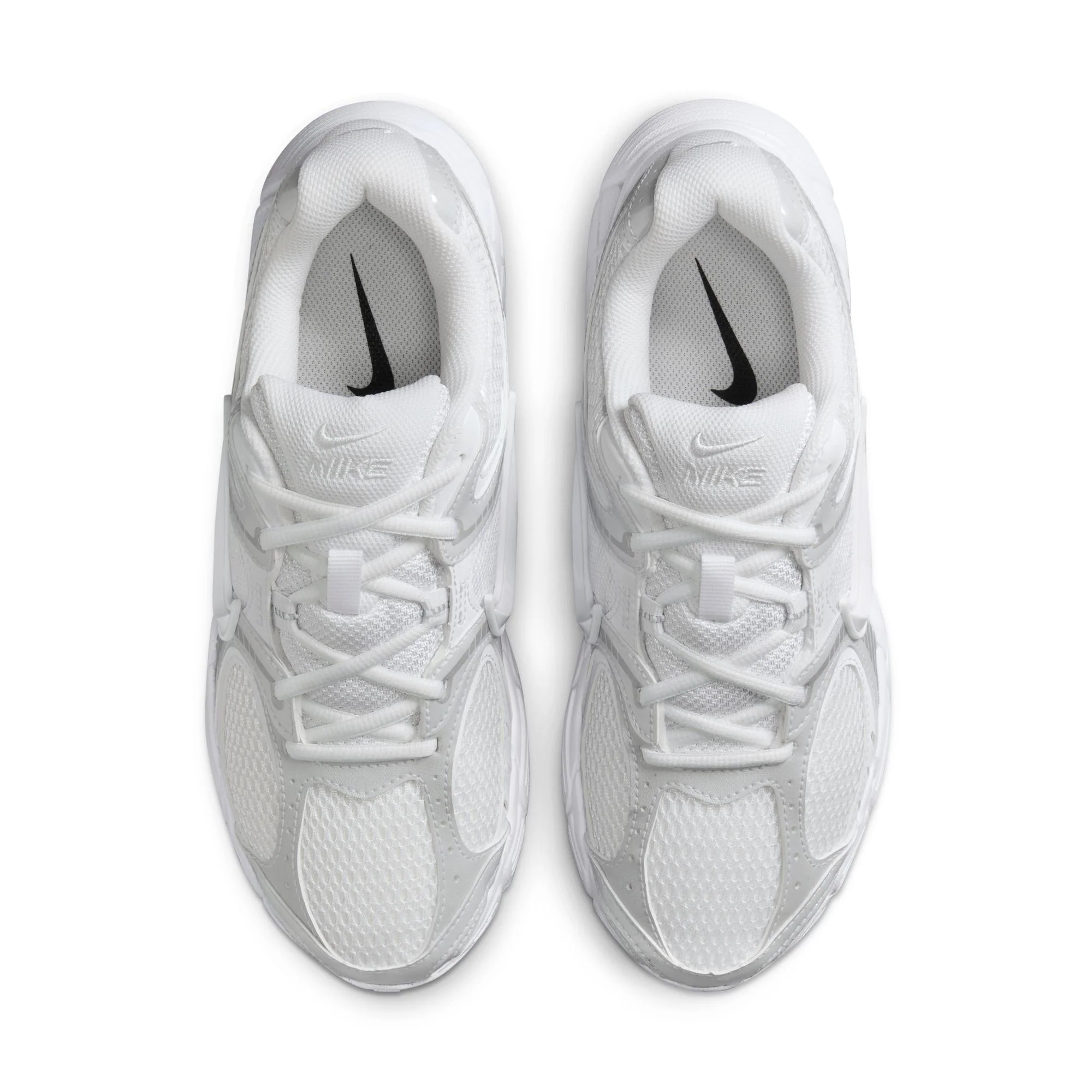 Nike V5 Rnr Running Shoes For Women, White&Silver - Image 4